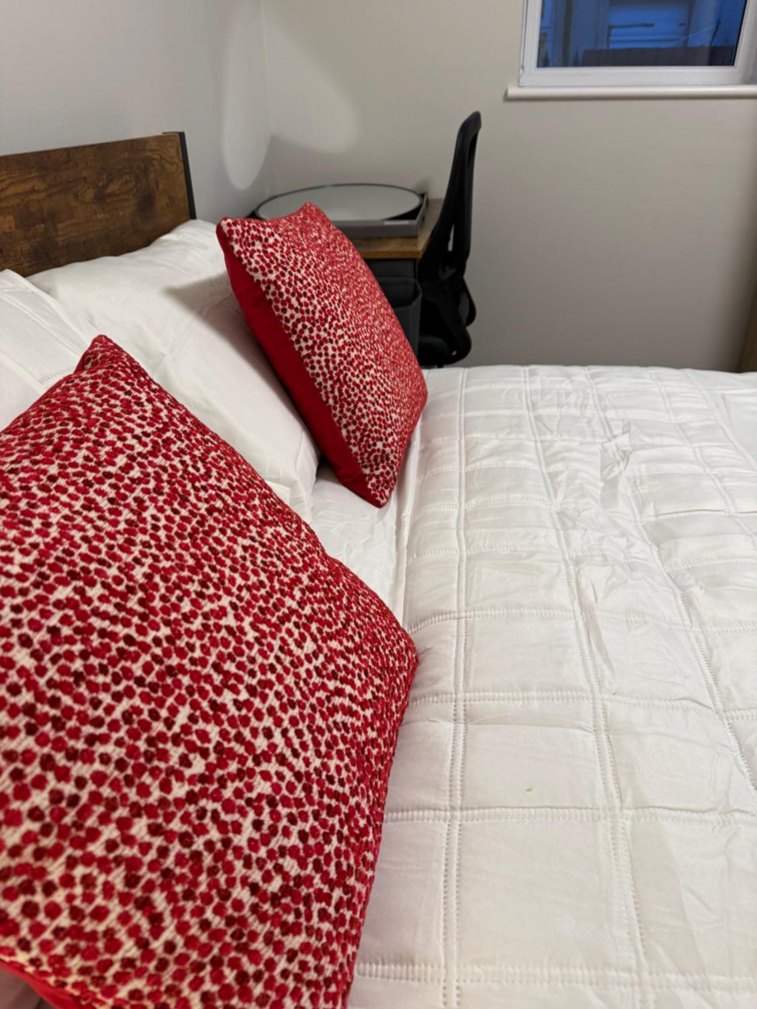 Comfy Studio Flat And Workspace Near Ashton-U-Lyne Station Stalybridge Zewnętrze zdjęcie